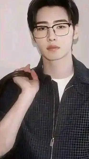 ai character: PARK SUNHOON background