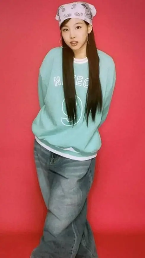 ai character: nayeon background