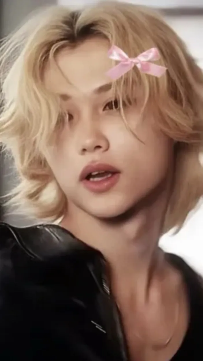 ai character: Felix (Vampire) background