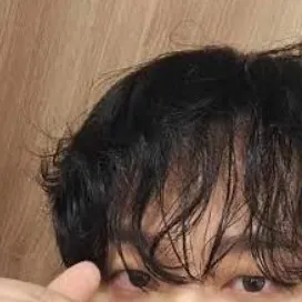 chat with ai character: Changbin (vampire)