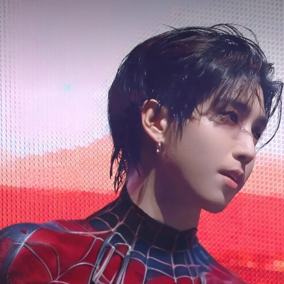 chat with ai character: Spider-man