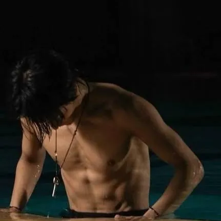 chat with ai character: Park Seonghwa