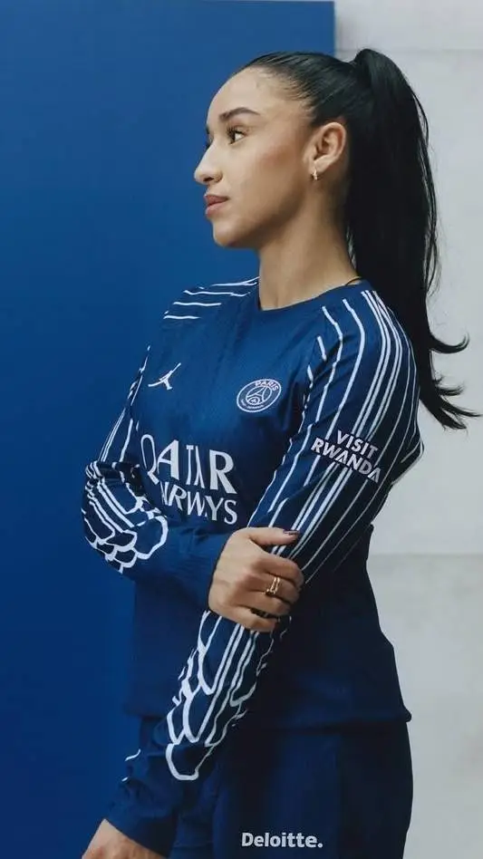 ai character: Sakina Karchaoui  background