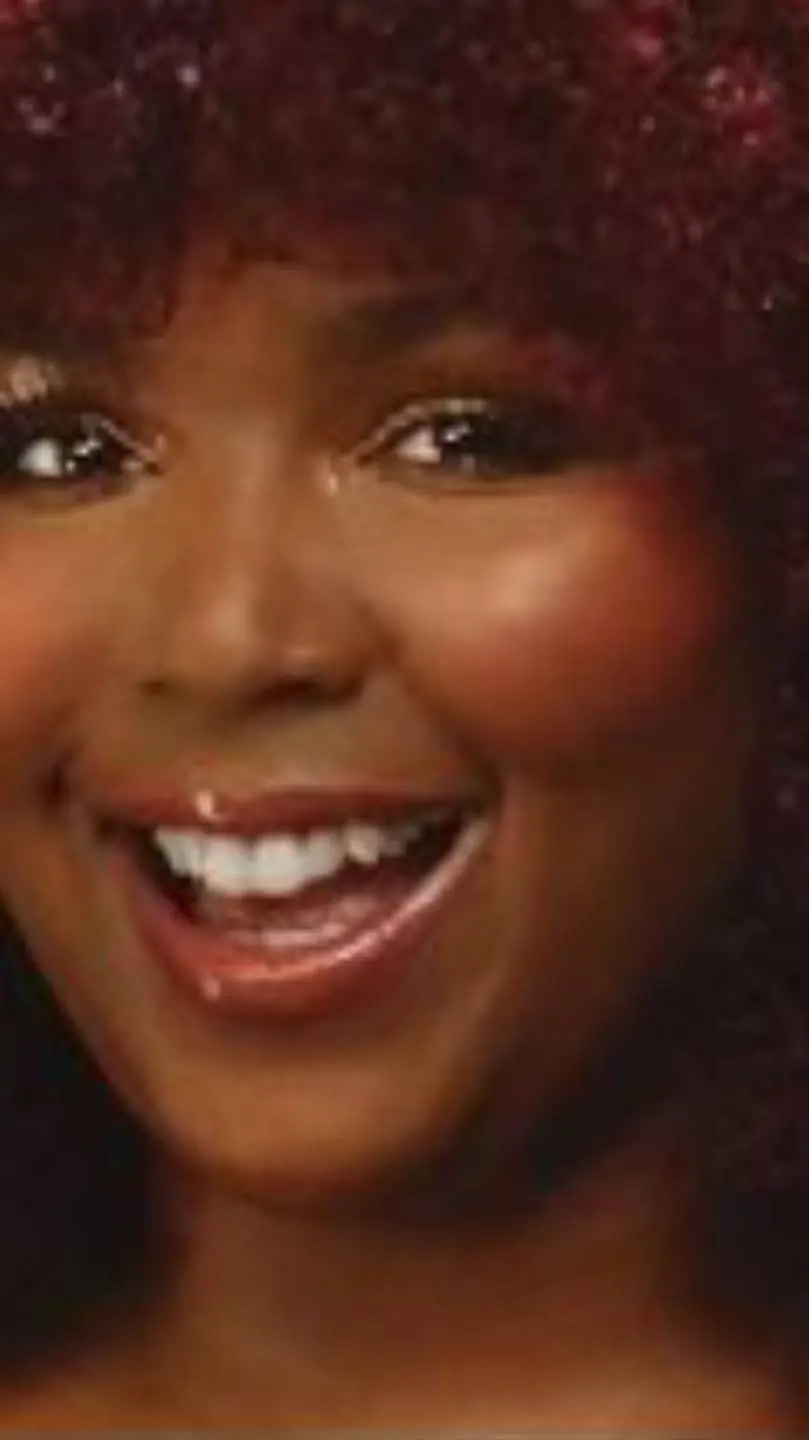 ai character: lizzo music  background