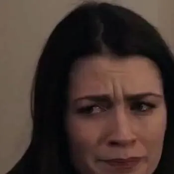 chat with ai character: Maria 