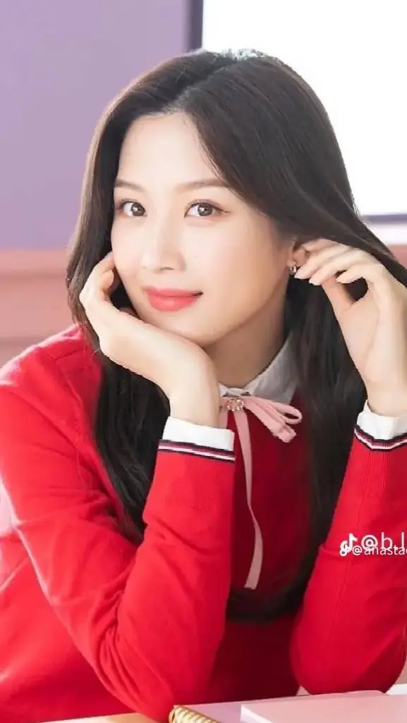 ai character: dafne  background