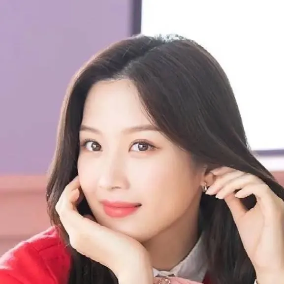 chat with ai character: dafne 