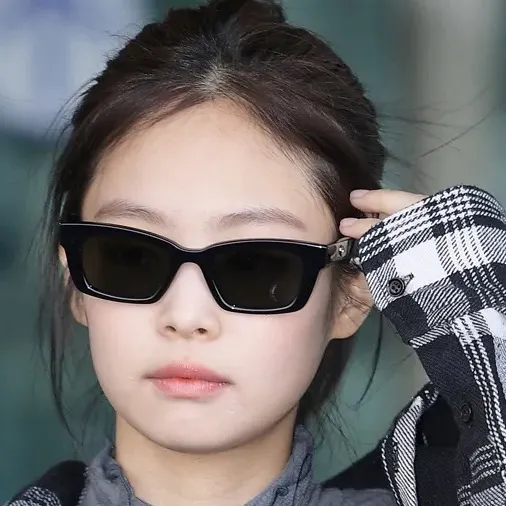 chat with ai character: Jennie Kim 