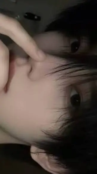 ai character: 夏晨眠 background