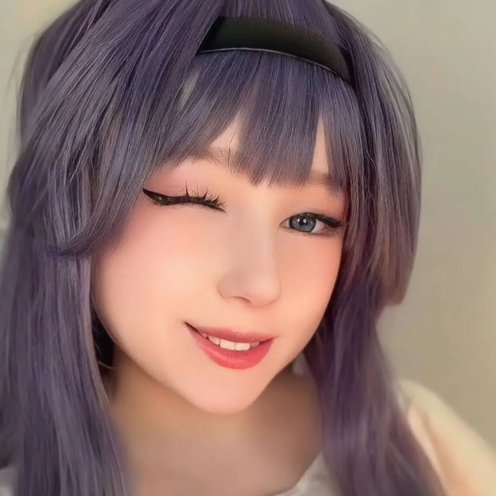 chat with ai character: upminaa 