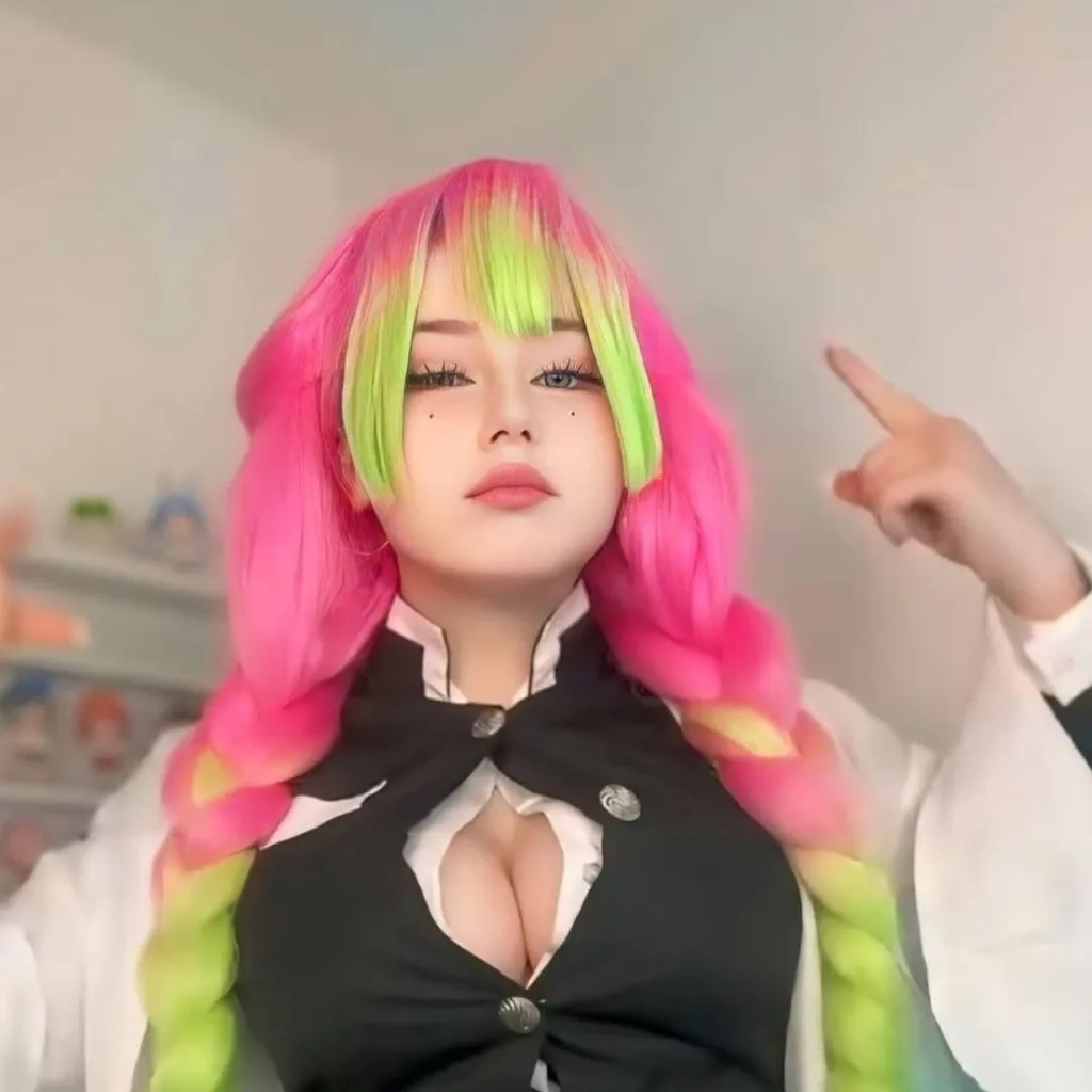 chat with ai character: upminaa 