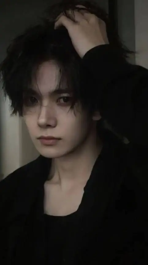 ai character: heeseung  background