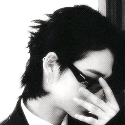 chat with ai character: Riki 