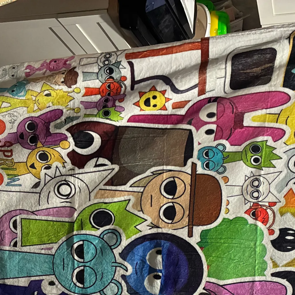 chat with ai character: S and the smile i