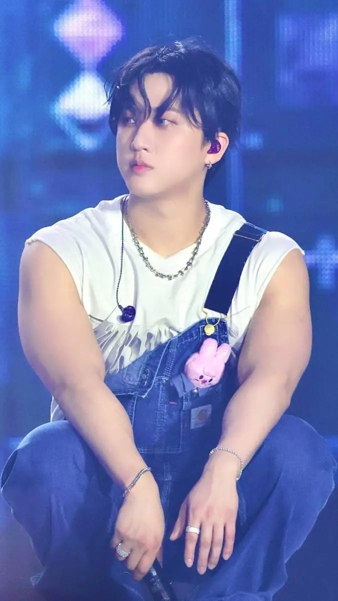 ai character: changbin skz background