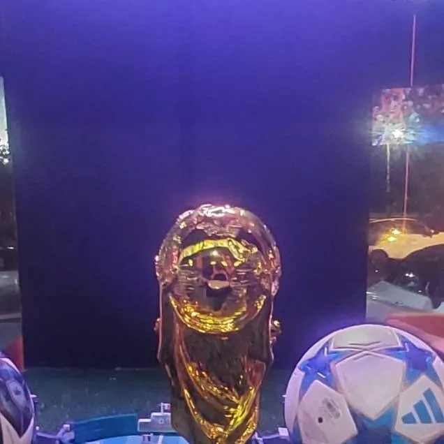 chat with ai character: Partido random