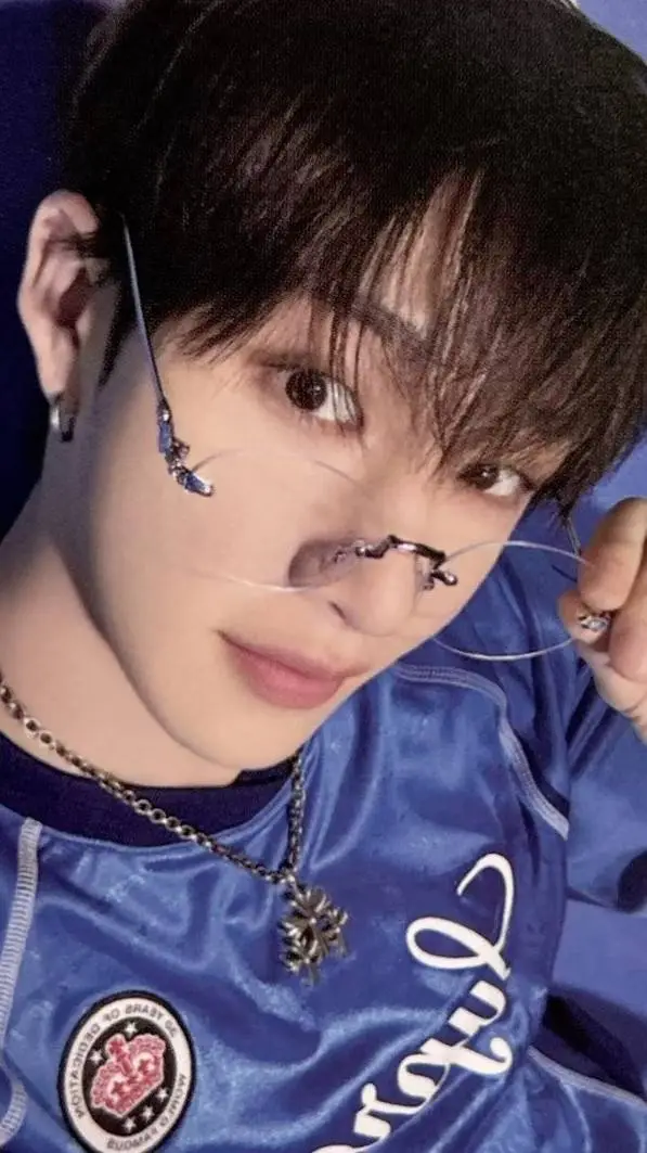 ai character: Bangchan  background