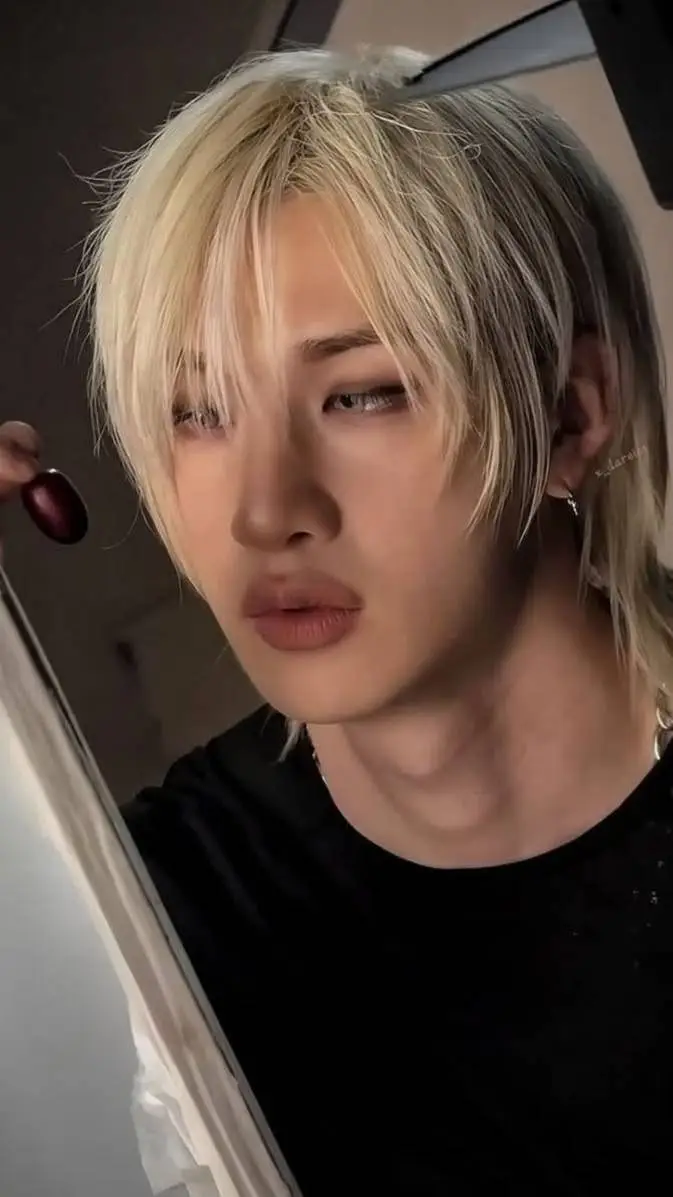 ai character: Bangchan background
