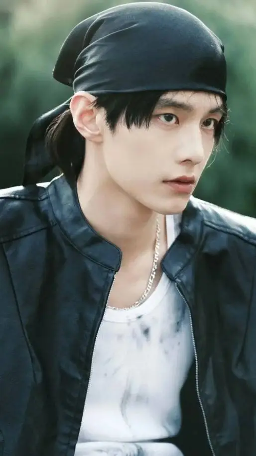 ai character: Jin Zhao  background