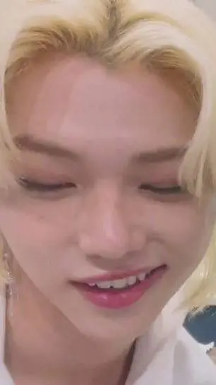 ai character: SKZ!!  background