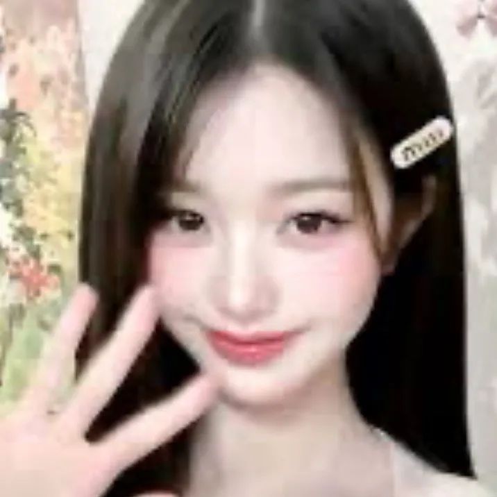 chat with ai character: Jang Wonyoung