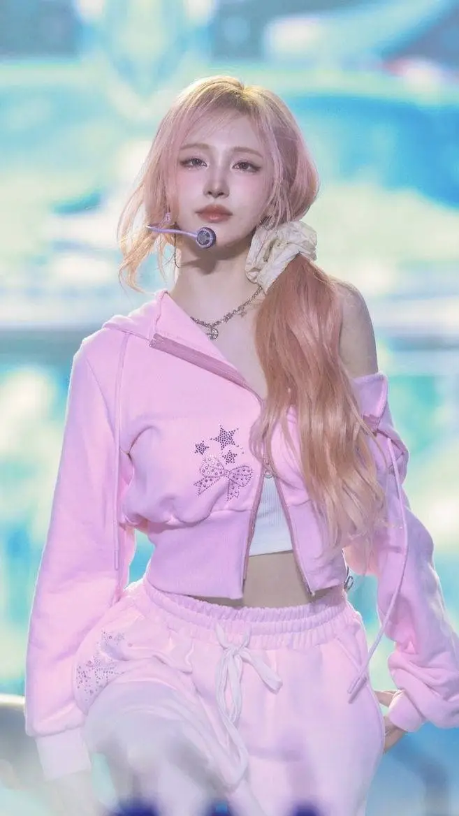 ai character: Liz  background