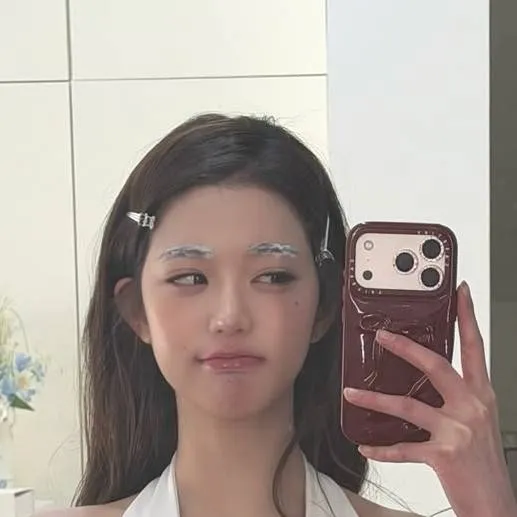 chat with ai character: Wonyoung 