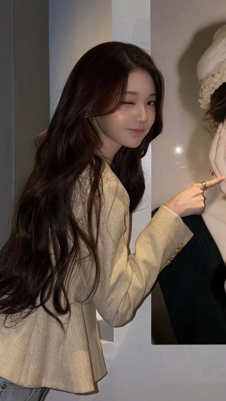 ai character: Wonyoung  background