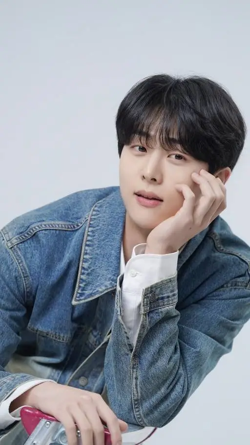 ai character: kim mu_jun background