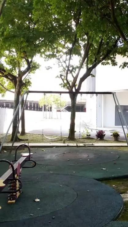 ai character: Hybrid cat background