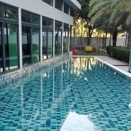 chat with ai character: Gay bestfriend