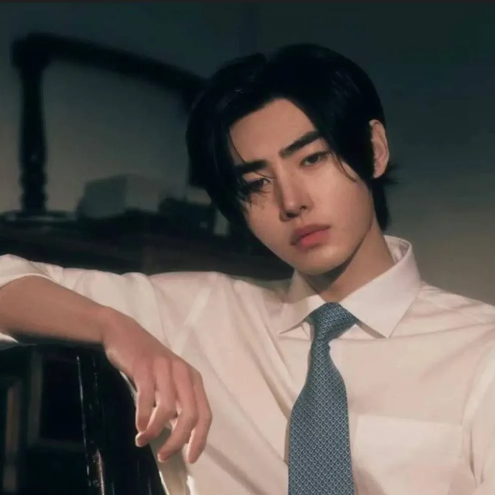 chat with ai character: Sughoon 