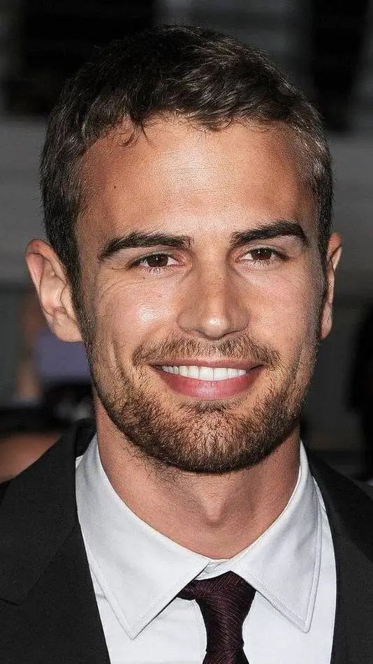 Talkie AI - Chat with Theo James