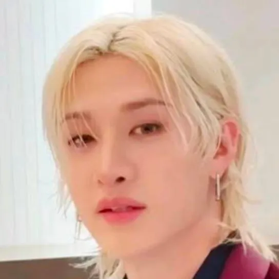 chat with ai character: °^BANGCHAN^°