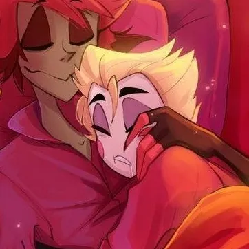 chat with ai character: RadioApple