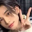 chat with ai character: ✨hyunjin tu novio✨