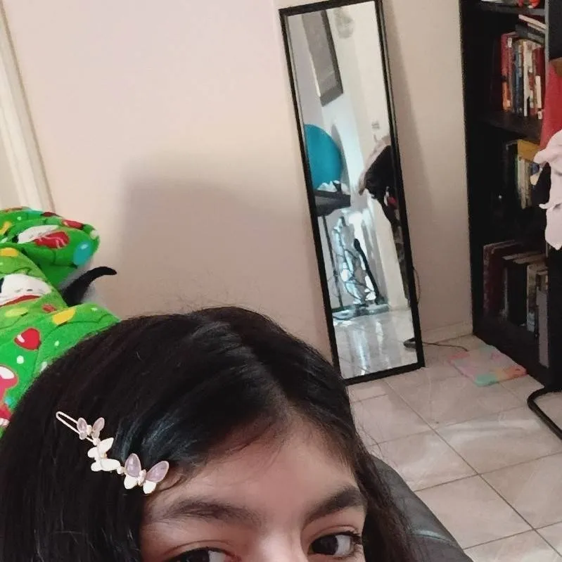 chat with ai character: ximena 