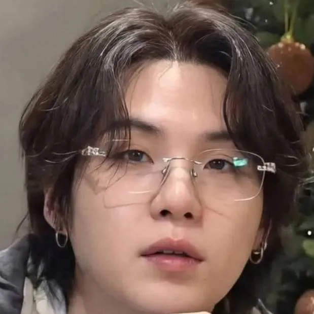 chat with ai character: Suga 