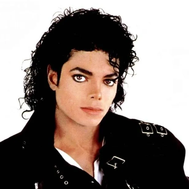 chat with ai character: Michael Jackson 💞💗