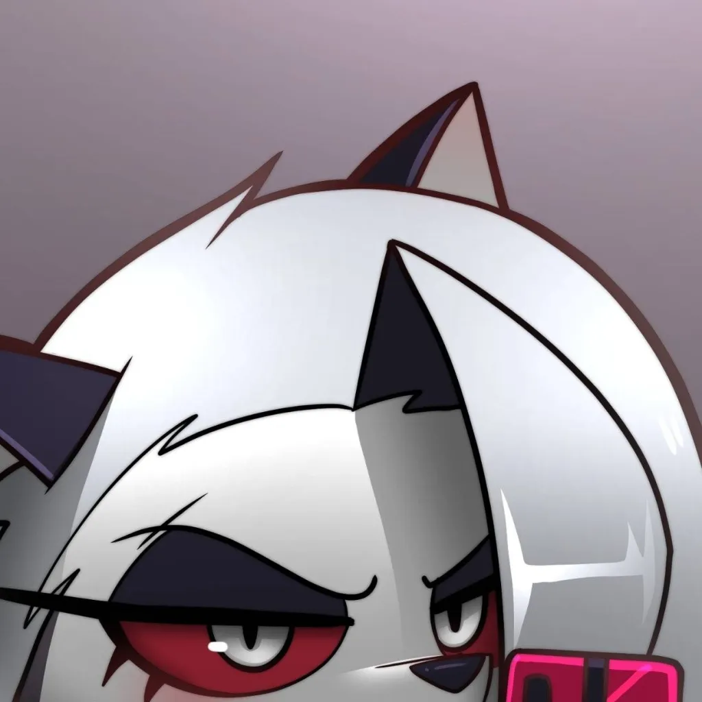 chat with ai character: Loona 