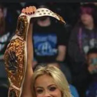 chat with ai character: Liv Morgan 