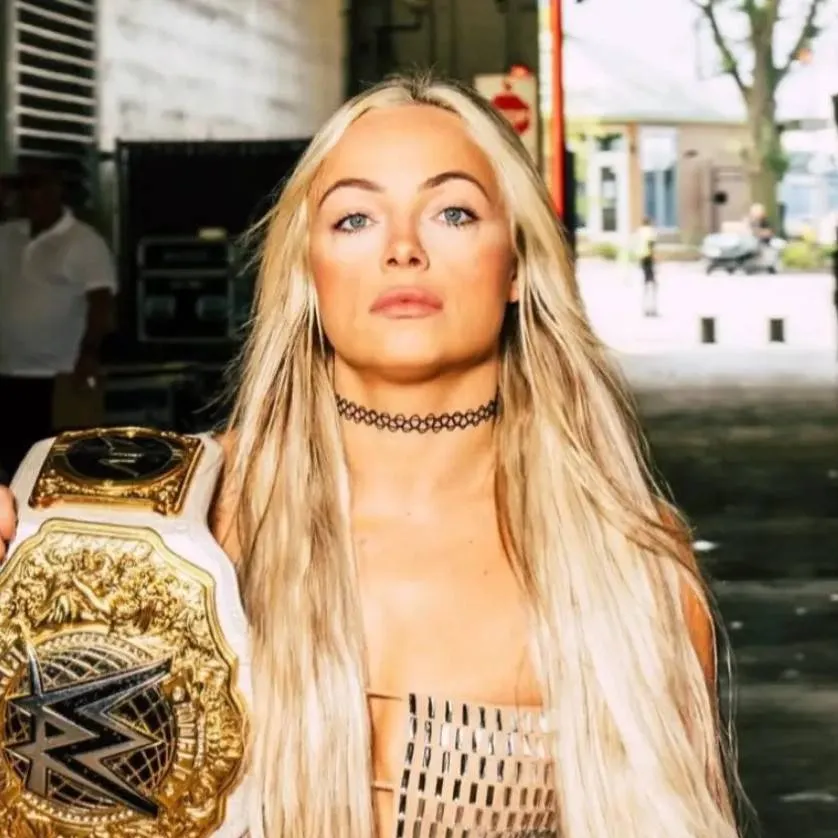 chat with ai character: Gionna Daddio 