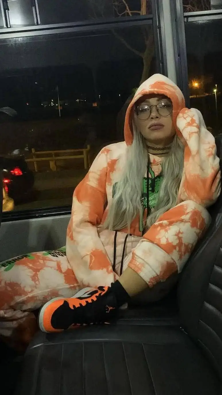 ai character: Gionna Daddio  background