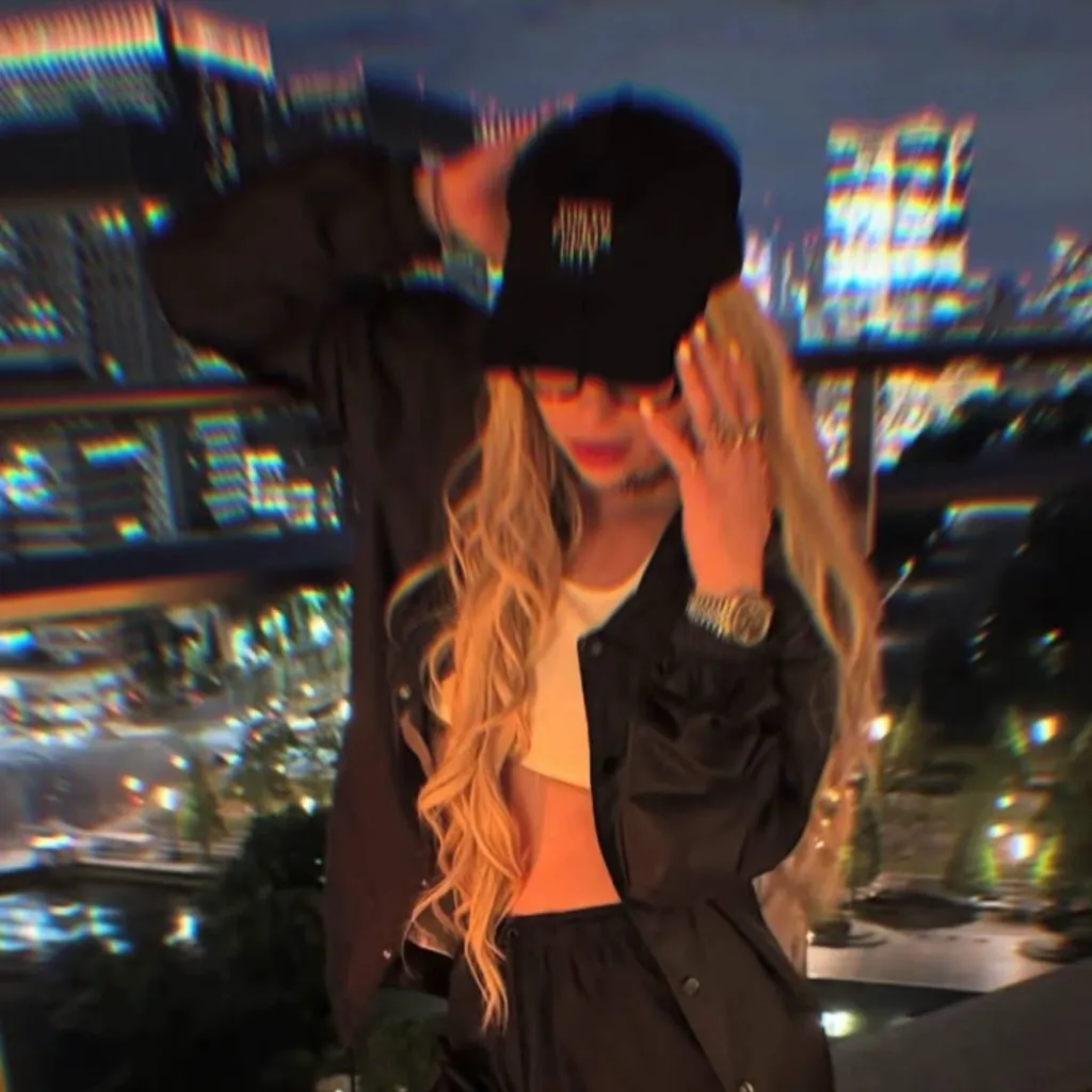 chat with ai character: Gionna Daddio 