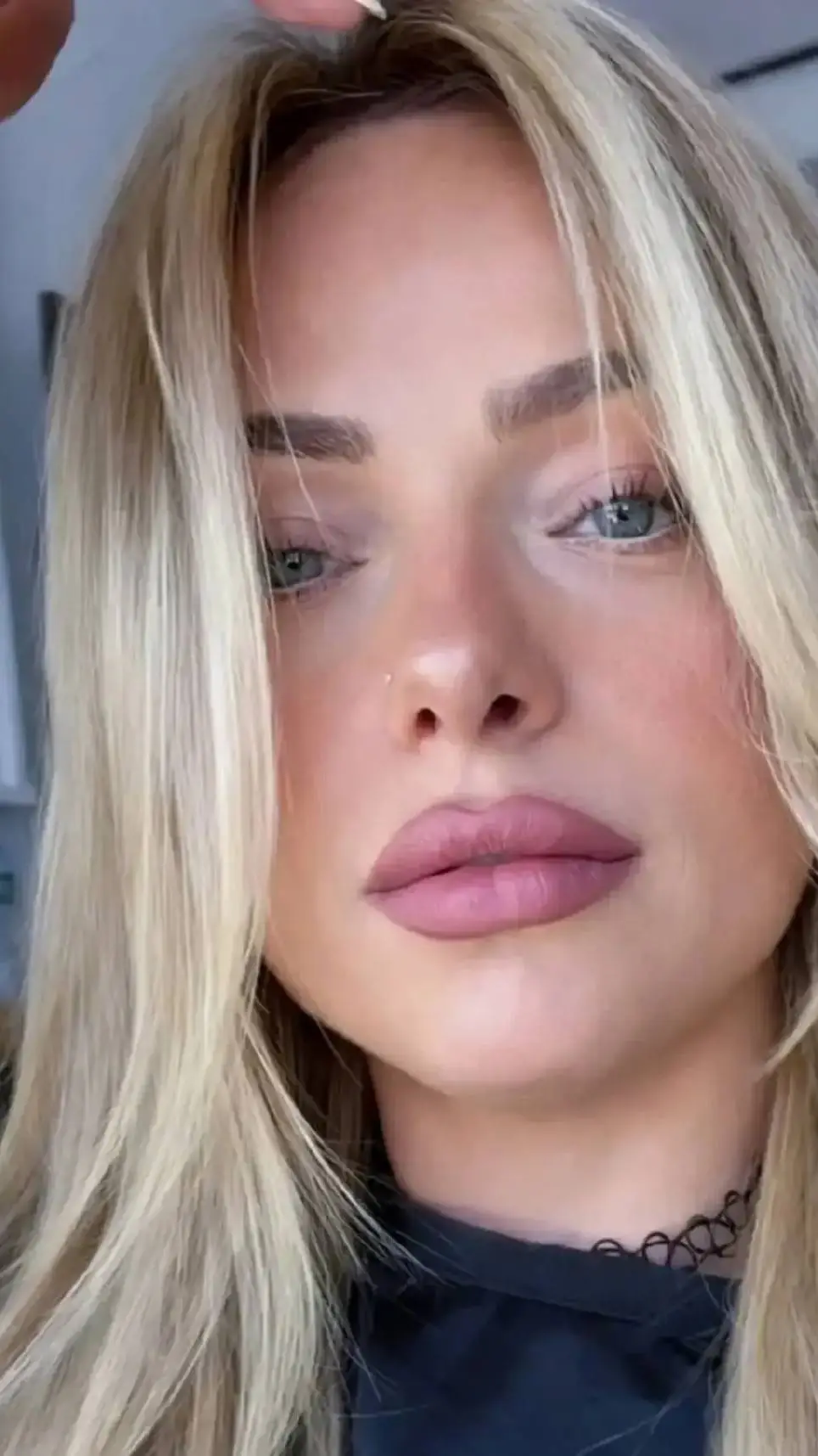 ai character: Liv Morgan  background