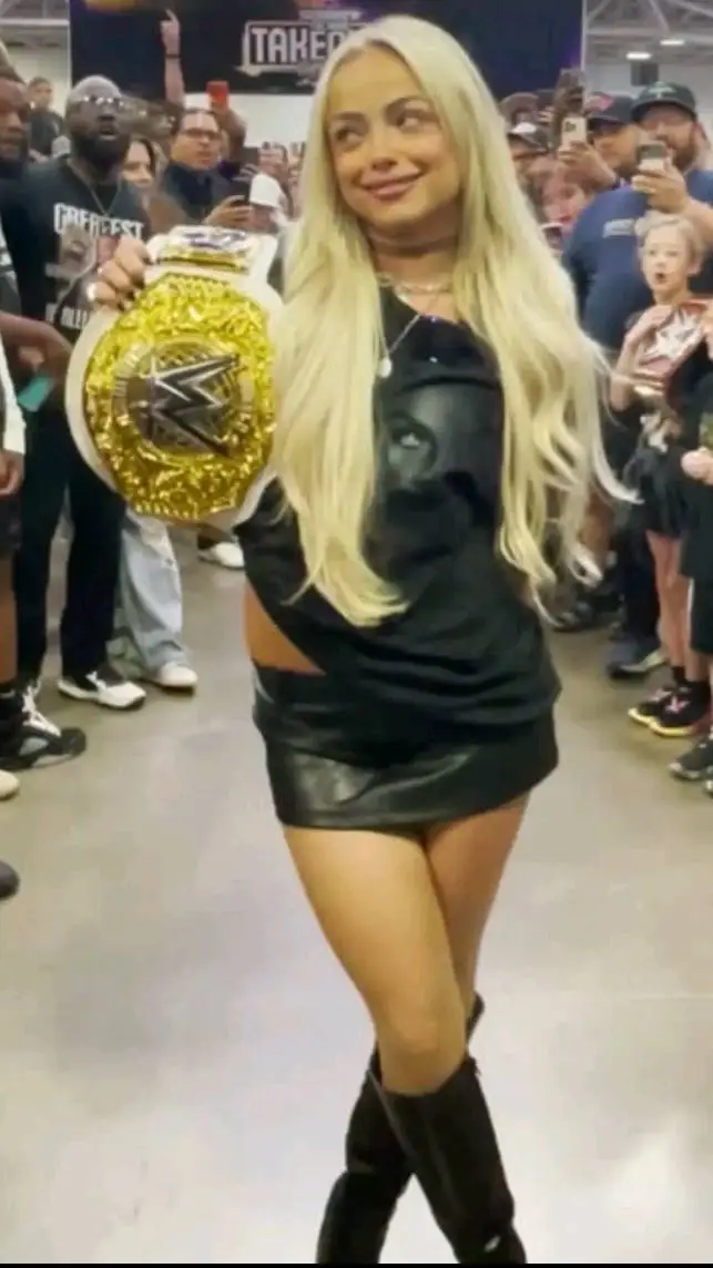 ai character: Liv Morgan  background