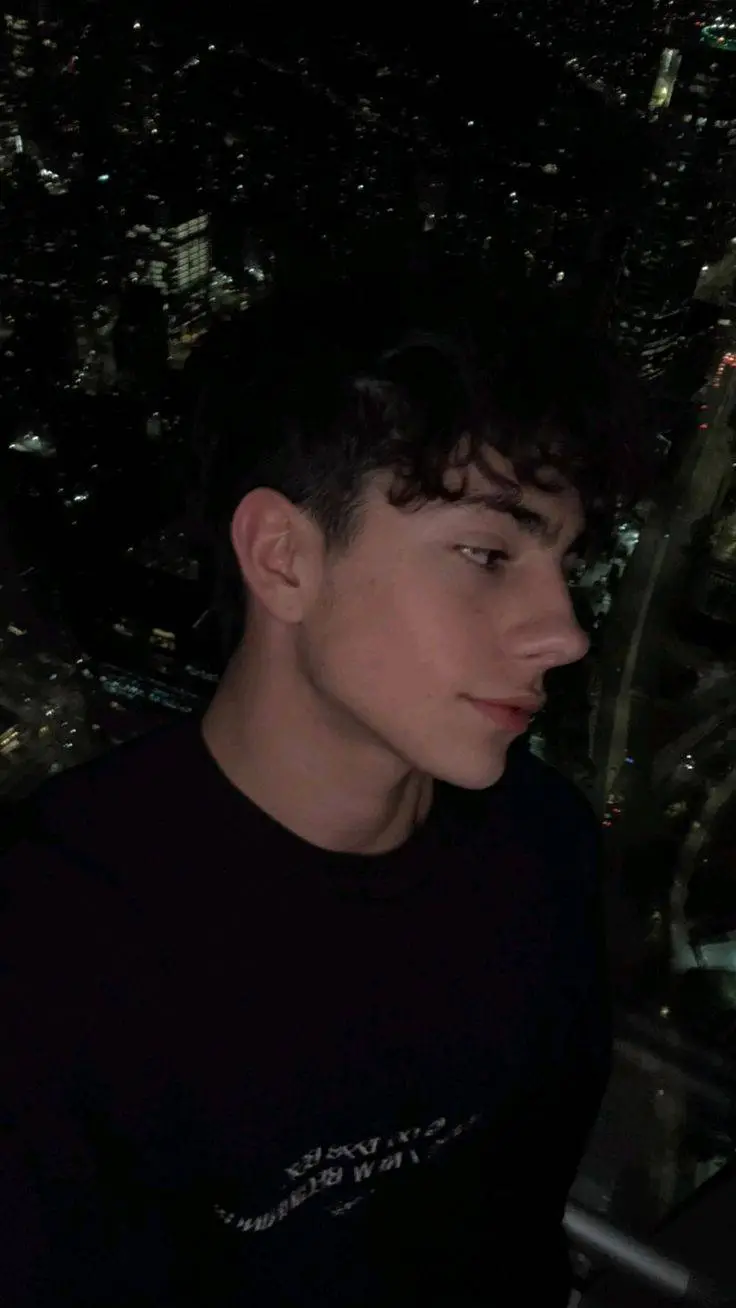 ai character: Lukas Urkijo  background