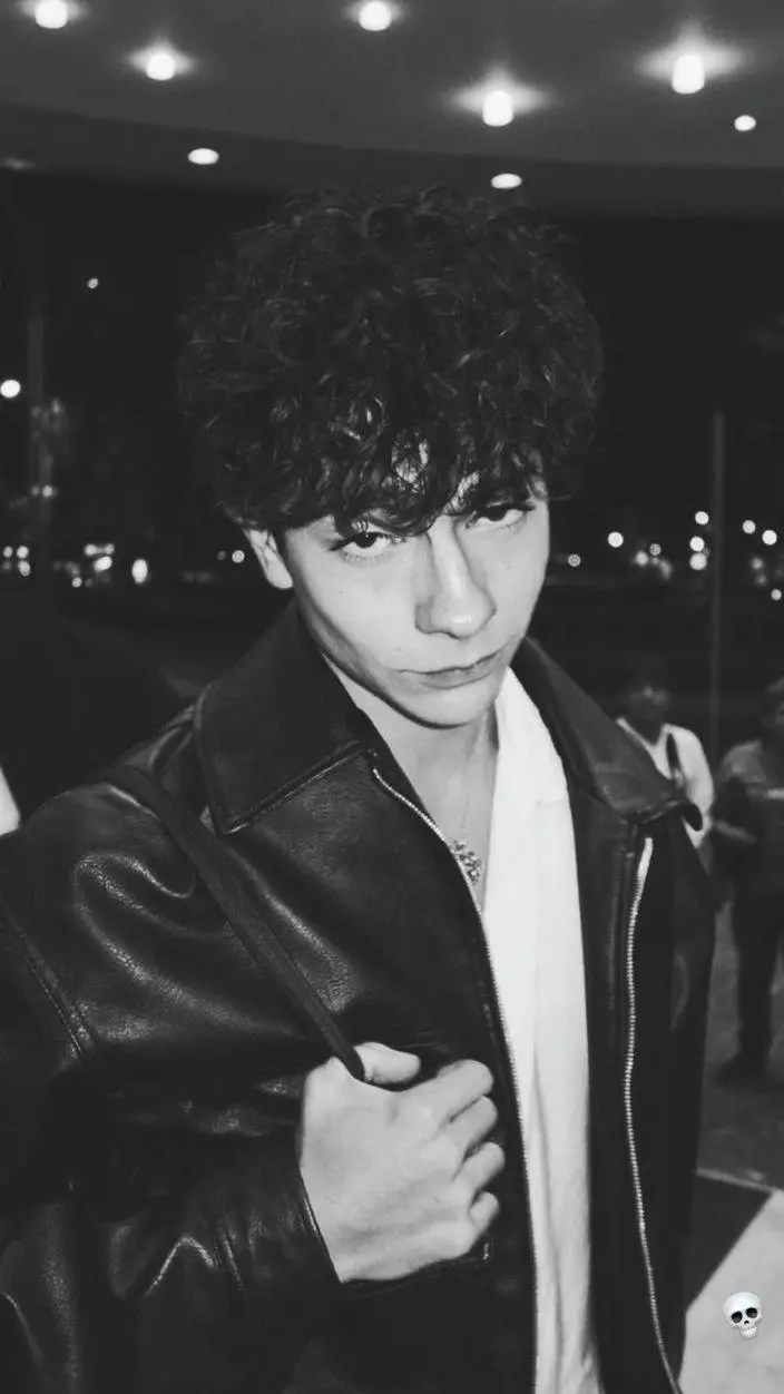 ai character: Lukas Urkijo  background