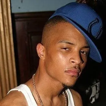 chat with ai character: T.I