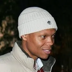 chat with ai character: Ronnie DeVoe